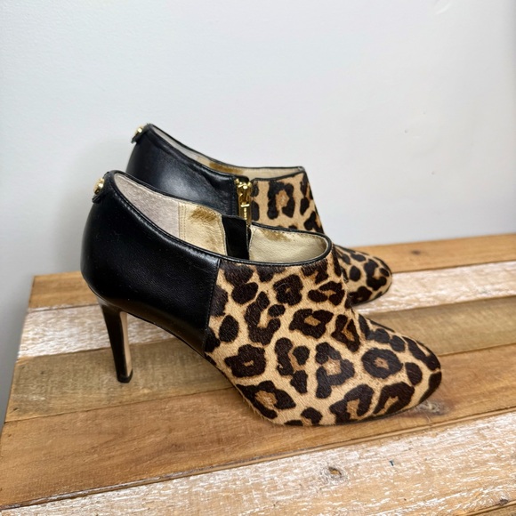 Michael Kors Black and Leopard Heeled Boots Size 7 Women’s - Picture 4 of 16